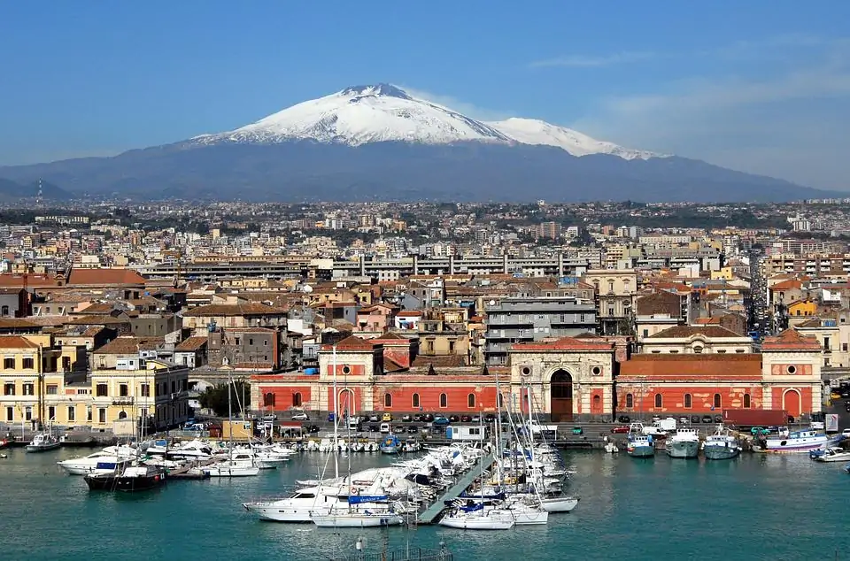 Catania, Acireale and the Cyclops Riviera