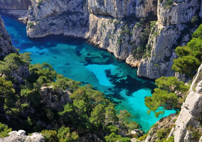Provençal Charm: Aix-en-Provence & Cassis Escape